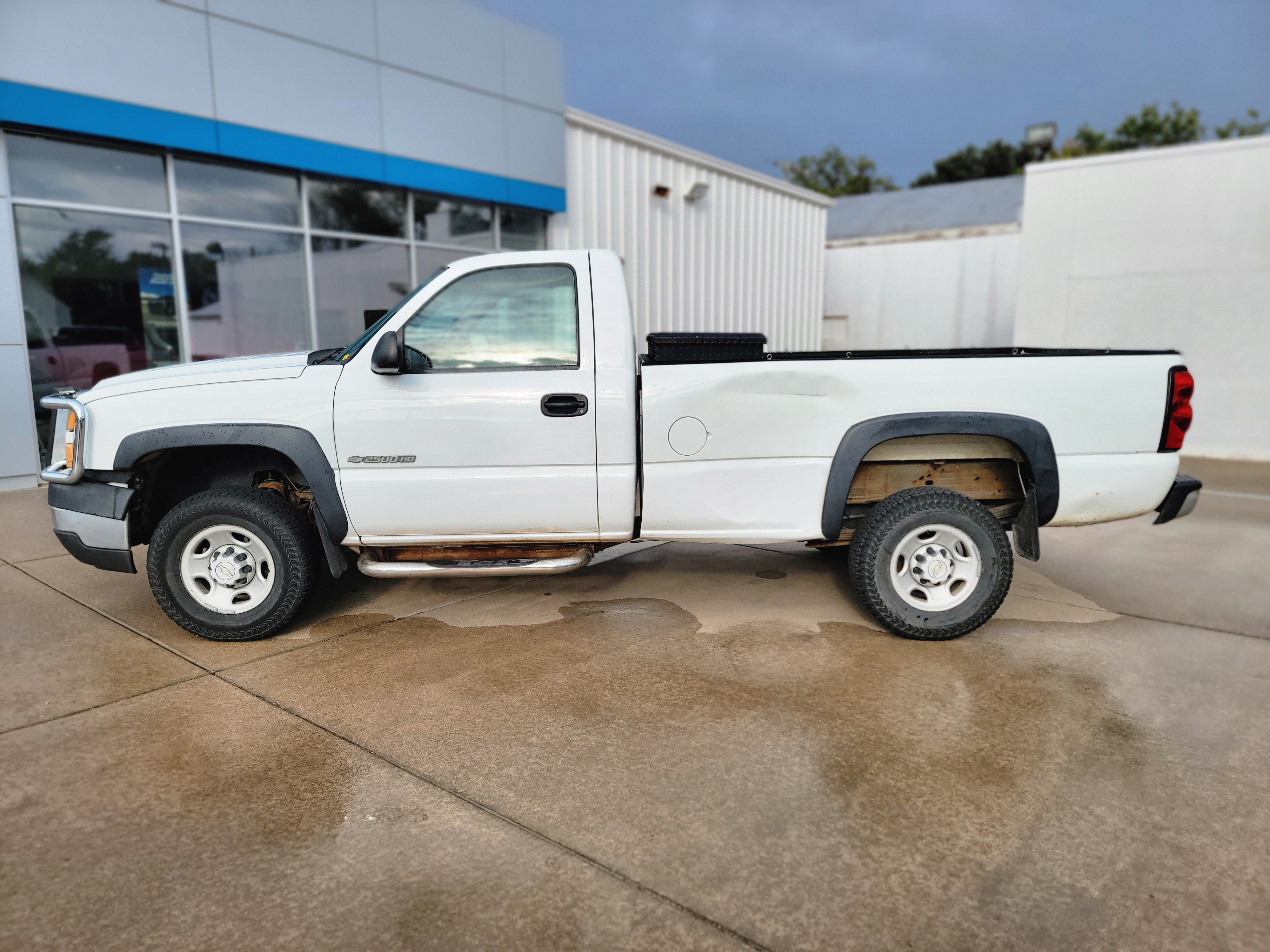 Used 2007 Summit White Chevrolet Work Truck image 4