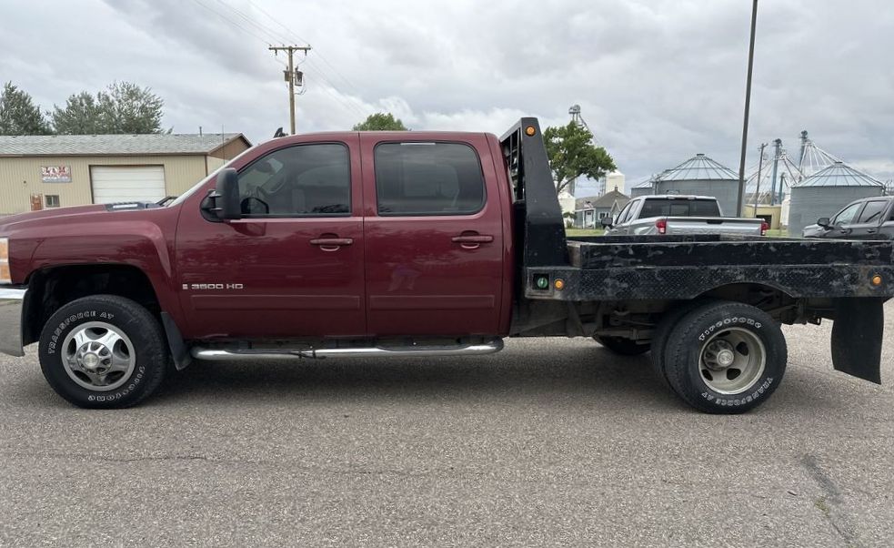 2008 Chevrolet Silverado 3500HD LTZ photo 4