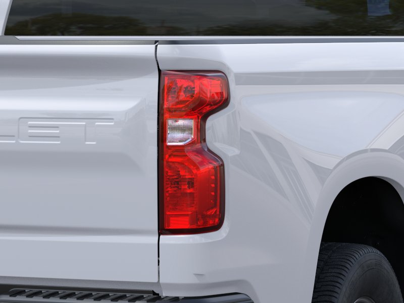 New 2026 Summit White Chevrolet WT image 11