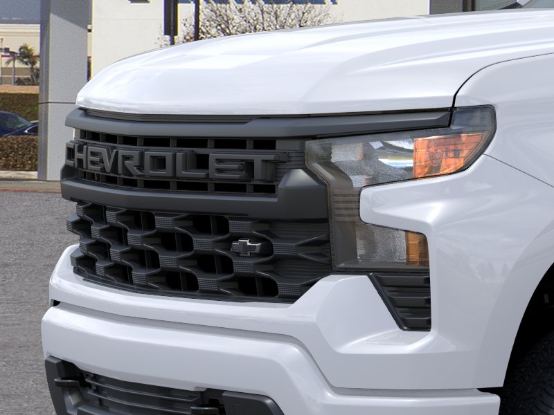 New 2026 Summit White Chevrolet Custom image 37