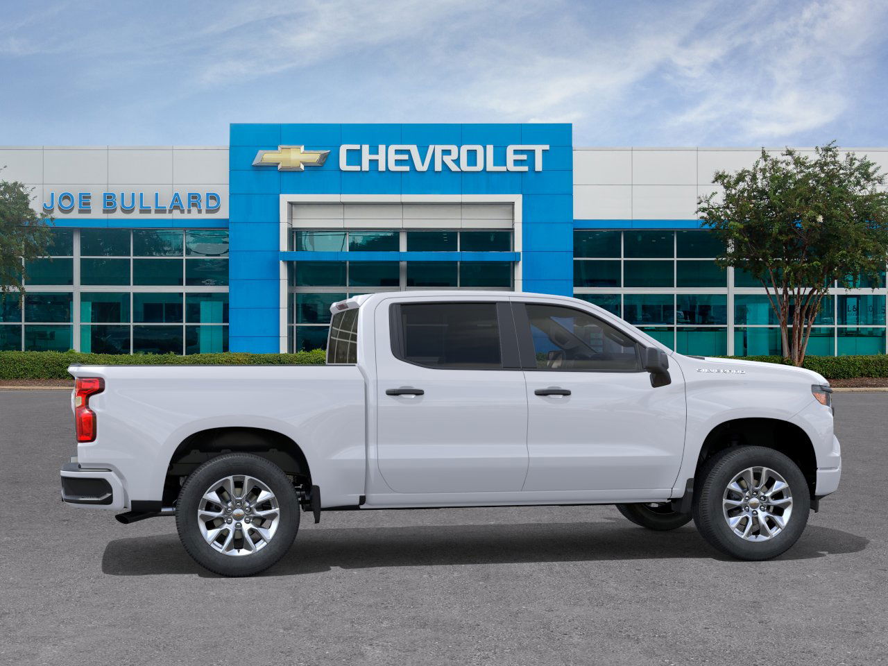 2026 Chevrolet Silverado 1500 Custom photo 4