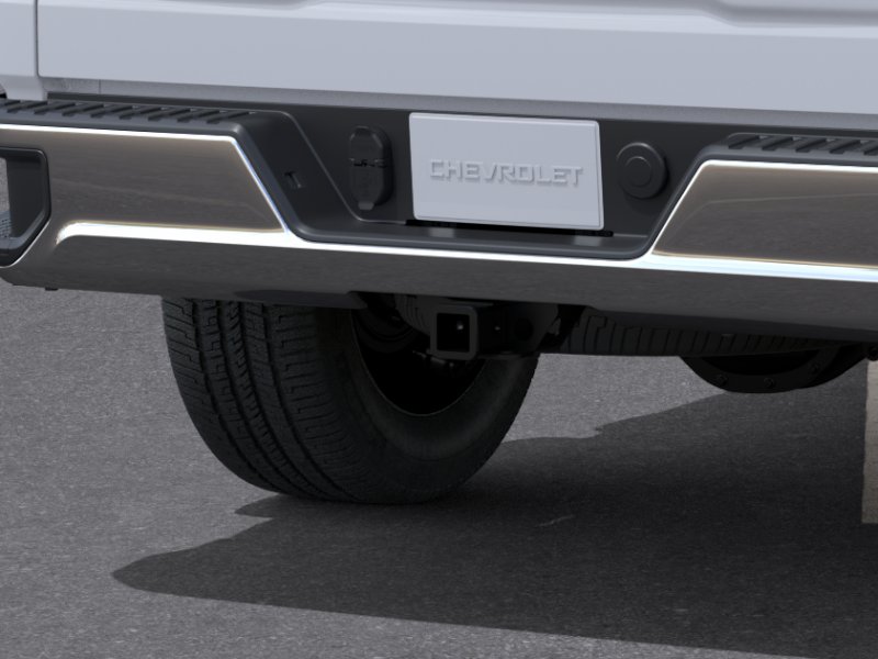 New 2026 Summit White Chevrolet LT image 38