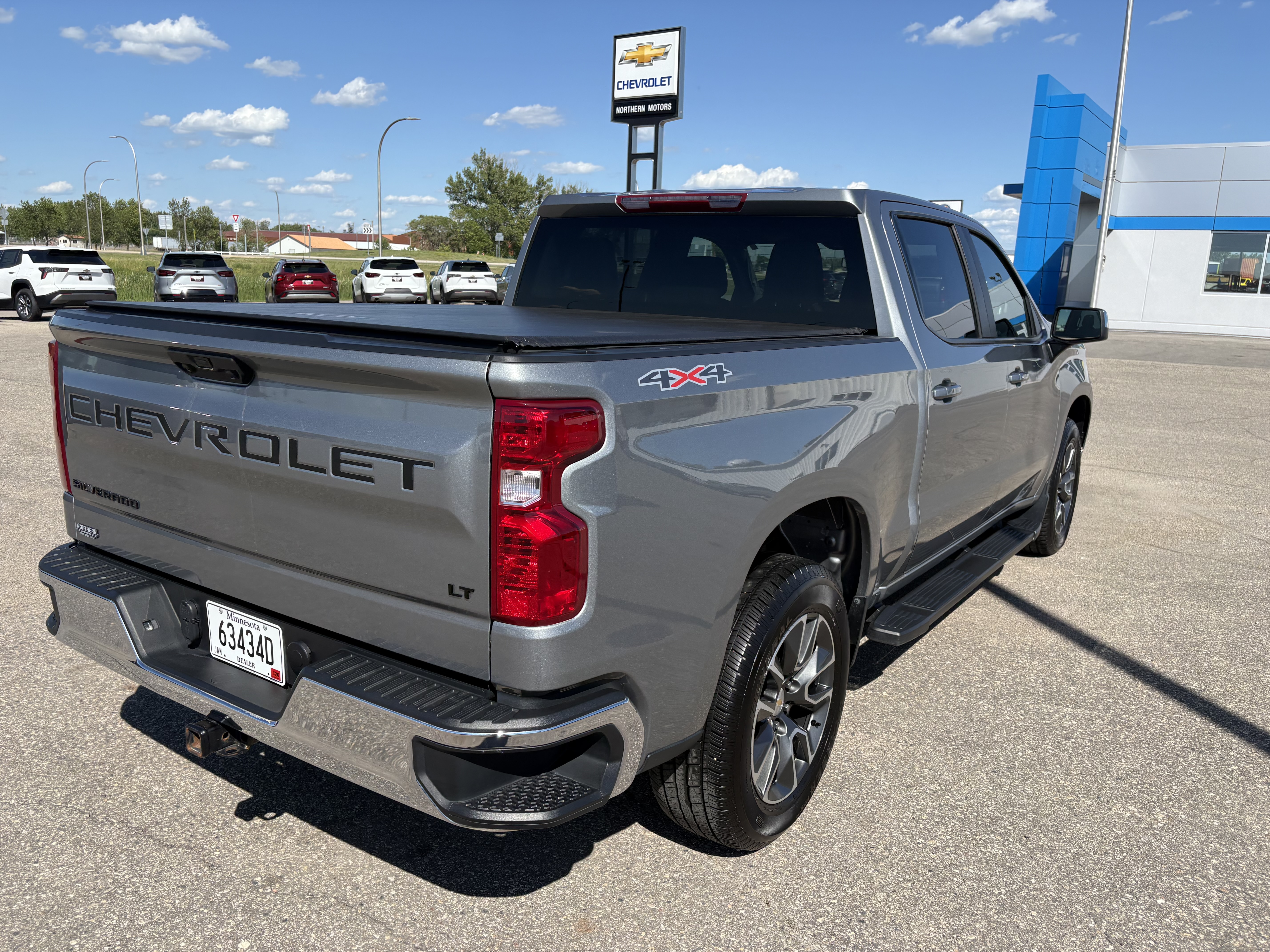 Used 2023 Chevrolet Silverado 1500 LT with VIN 1GCPDKEK3PZ259533 for sale in Thief River Falls, Minnesota