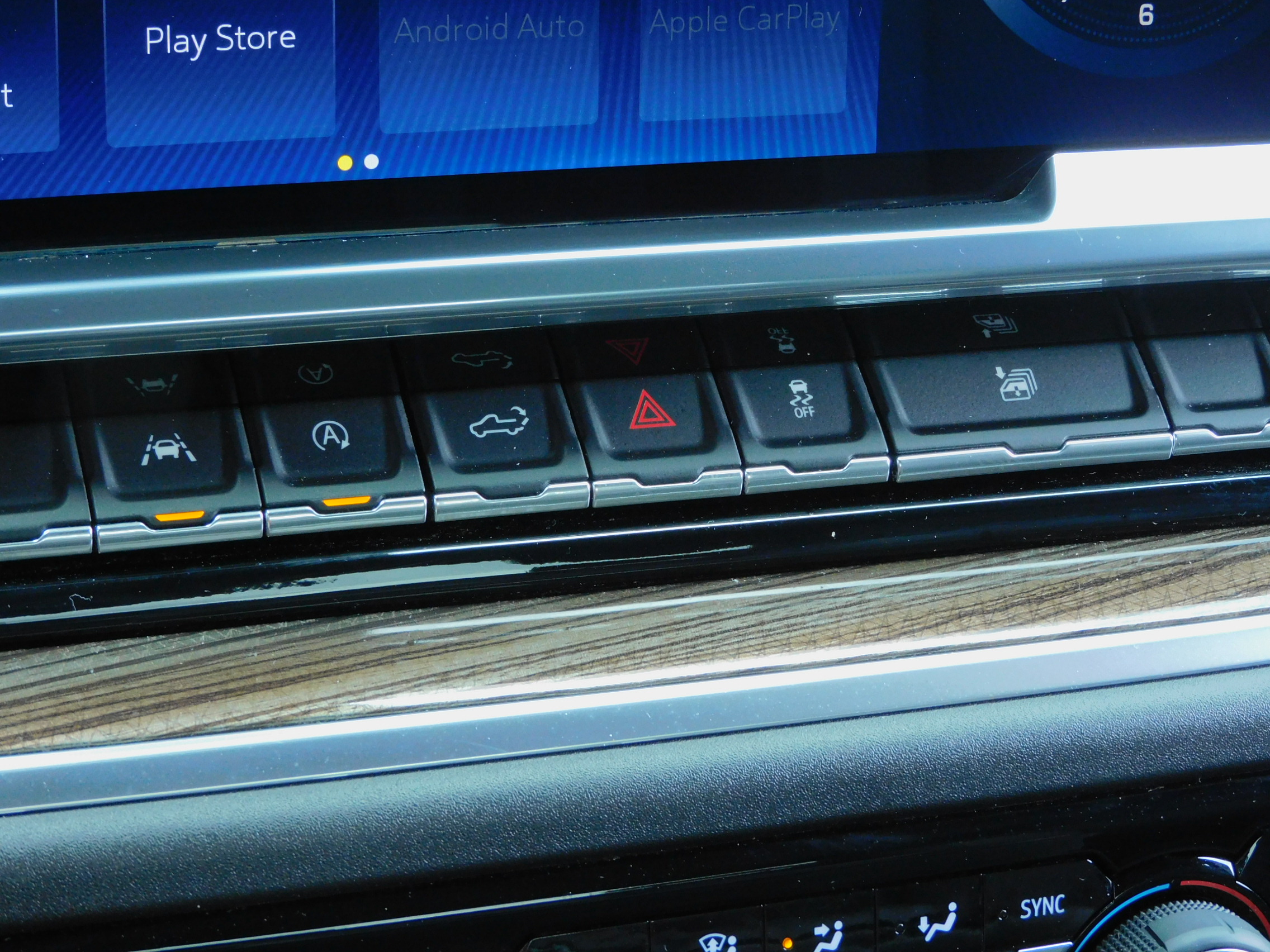 2023 Chevrolet Silverado 1500 LT photo 4