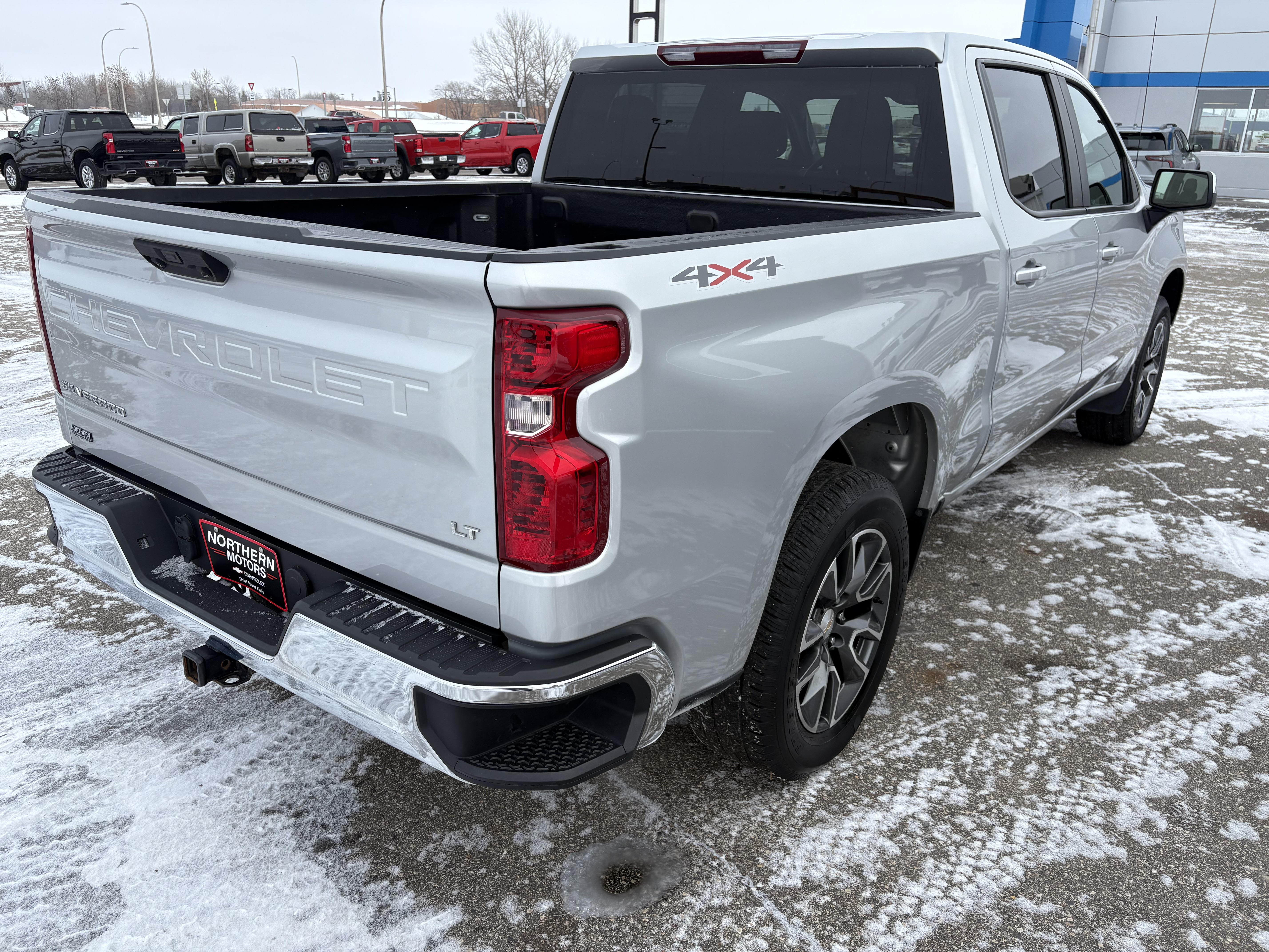 Used 2022 Chevrolet Silverado 1500 LT with VIN 1GCPDKEK7NZ553935 for sale in Thief River Falls, Minnesota