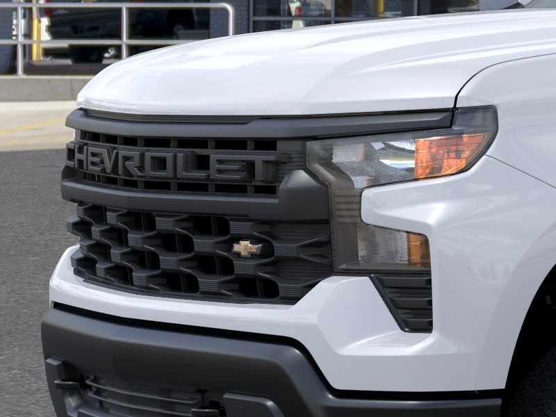 New 2026 Summit White Chevrolet WT image 13