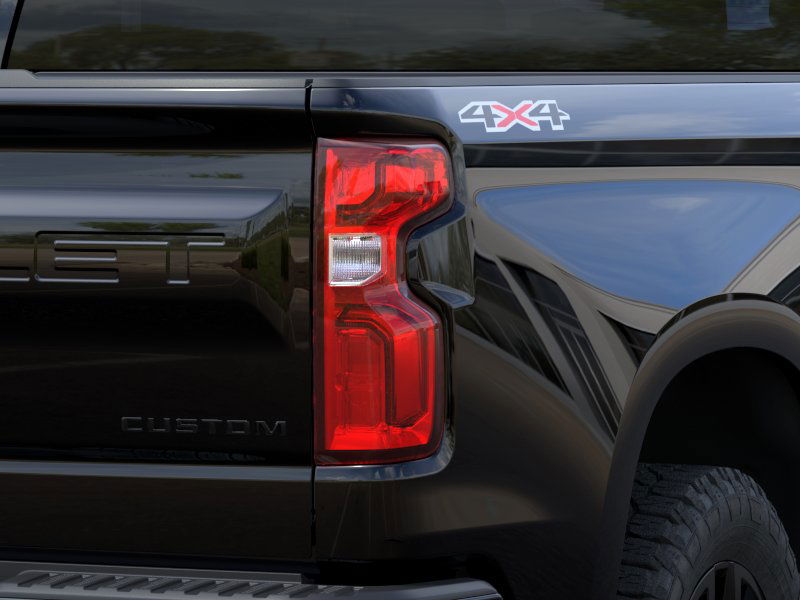 2025 Chevrolet Silverado 1500 Custom photo 11