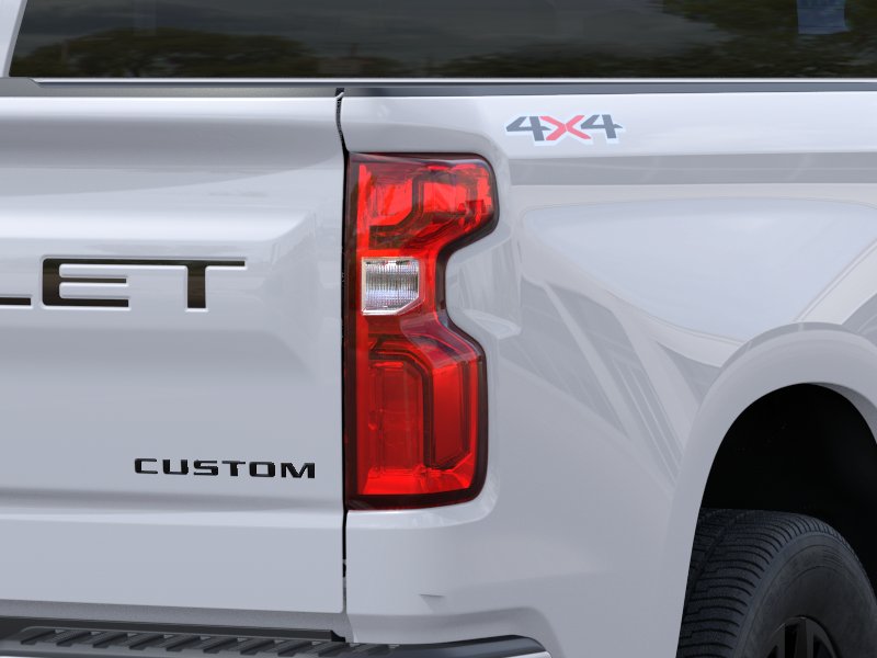 New 2026 Summit White Chevrolet Custom image 35