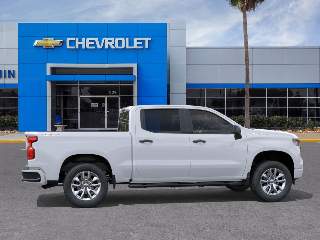 2026 Chevrolet Silverado 1500 Custom photo 4