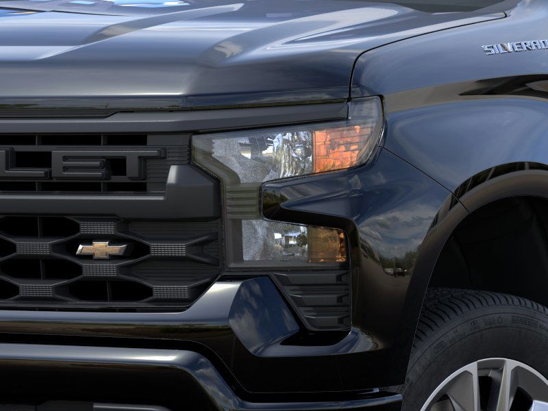 2025 Chevrolet Silverado 1500 Custom photo 9