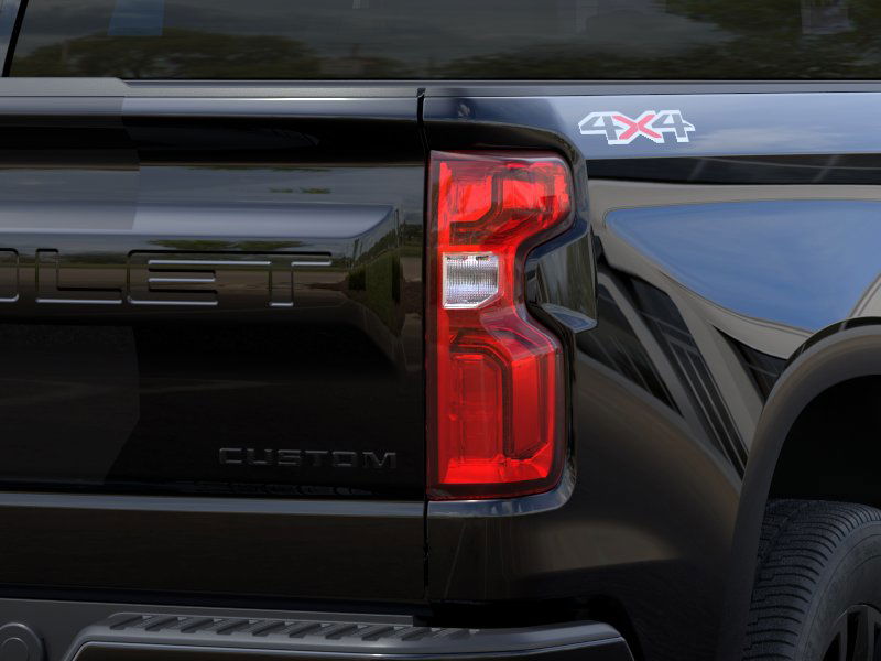 2026 Chevrolet Silverado Custom photo 10