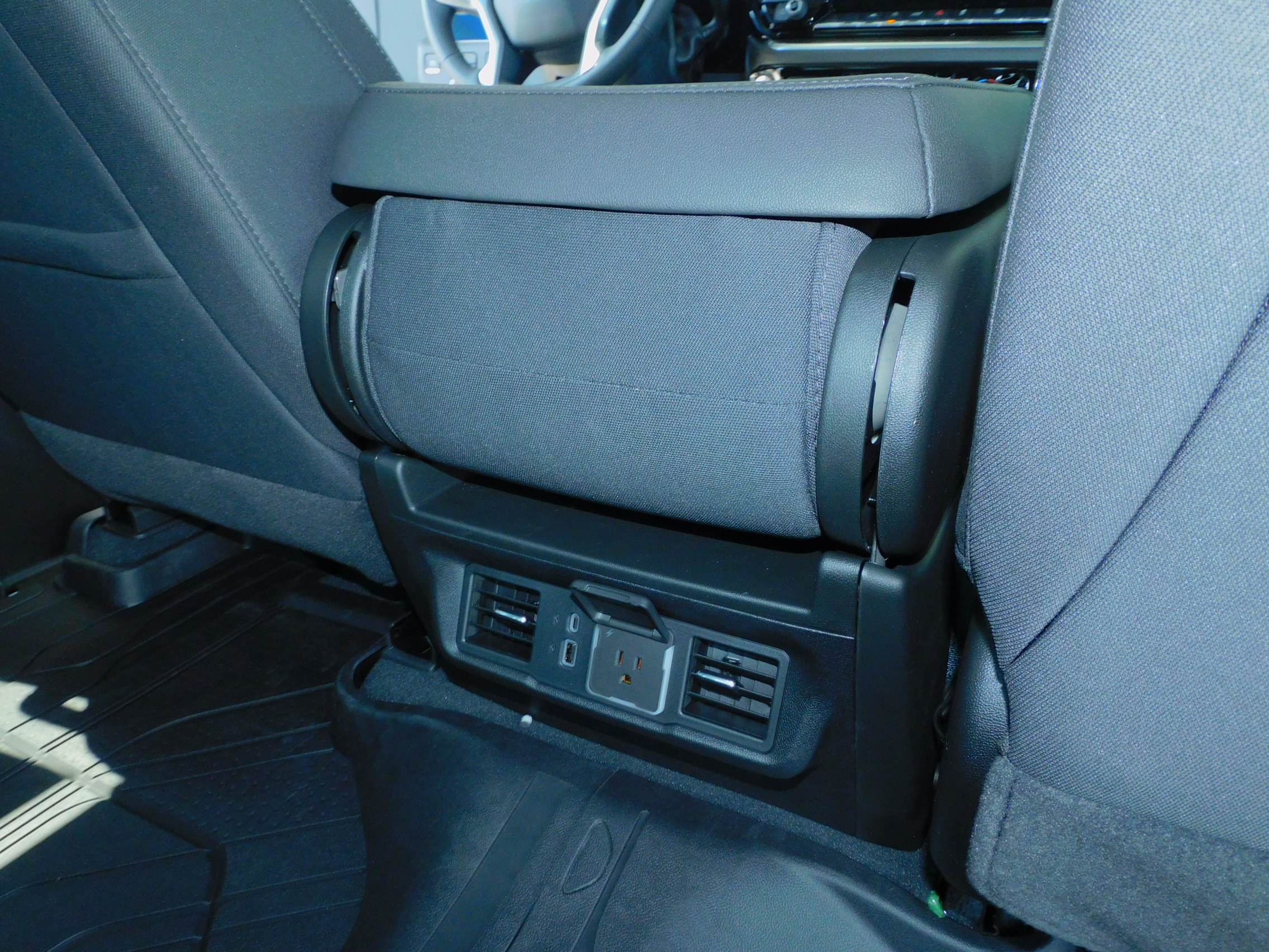 2025 Chevrolet Silverado 1500 LT photo 22