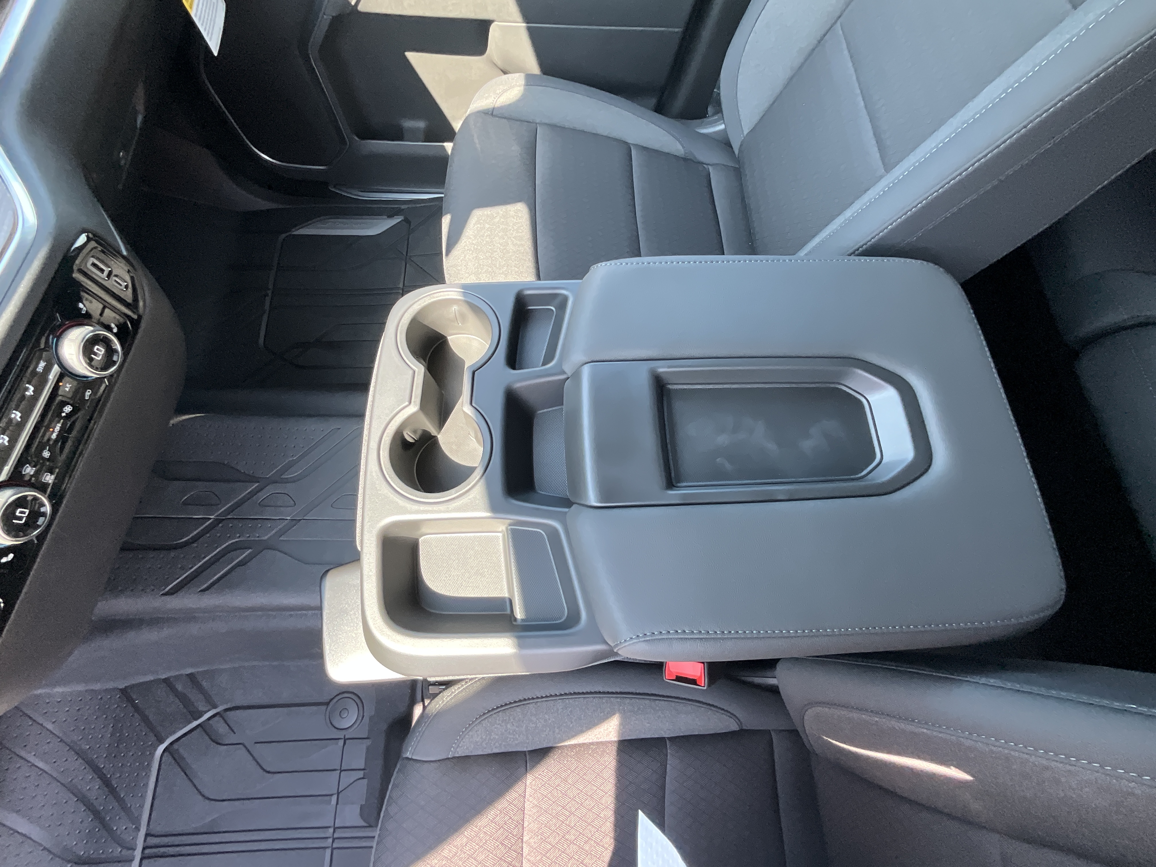 2026 Chevrolet Silverado 1500 LT - Photo 14