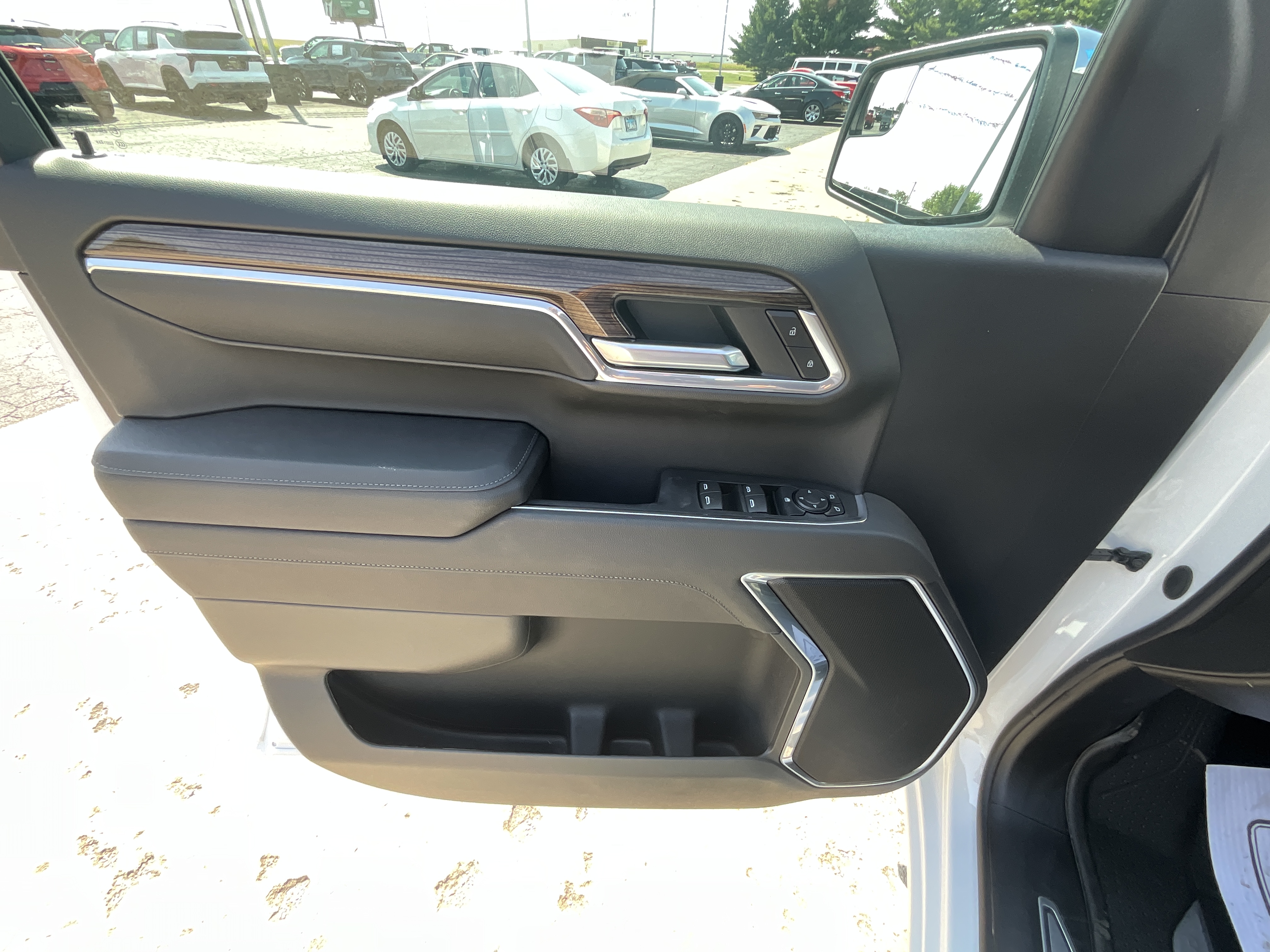 2026 Chevrolet Silverado 1500 LT - Photo 17