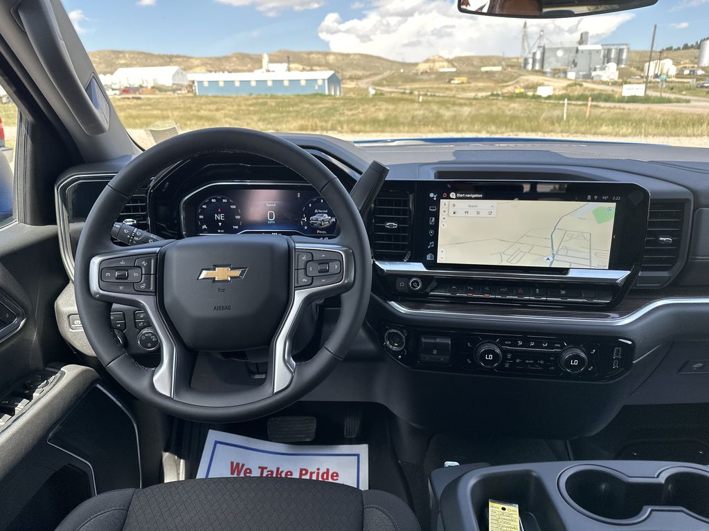 2025 Chevrolet Silverado 1500 LT photo 14