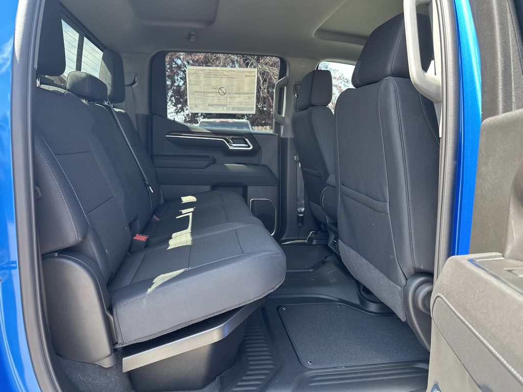 2025 Chevrolet Silverado 1500 LT photo 20