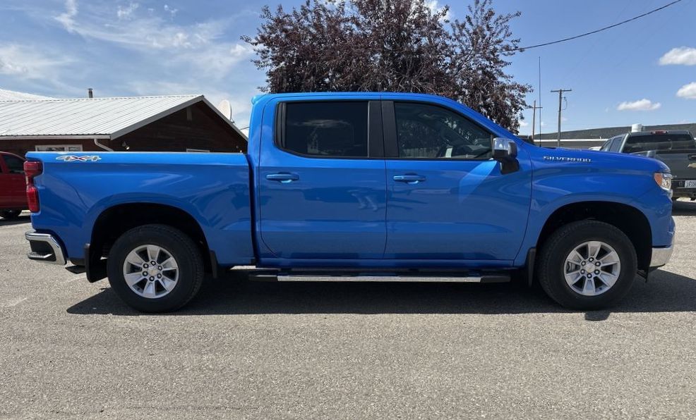 2025 Chevrolet Silverado 1500 LT photo 19