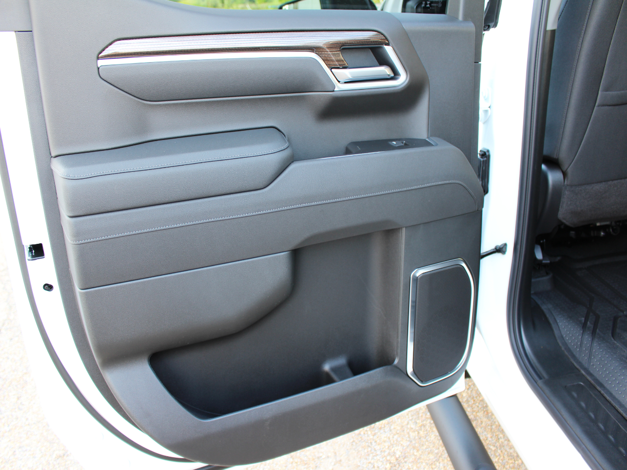 2026 Chevrolet Silverado 1500 RST - Photo 28