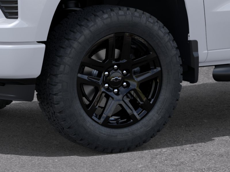 New 2026 Summit White Chevrolet RST image 9