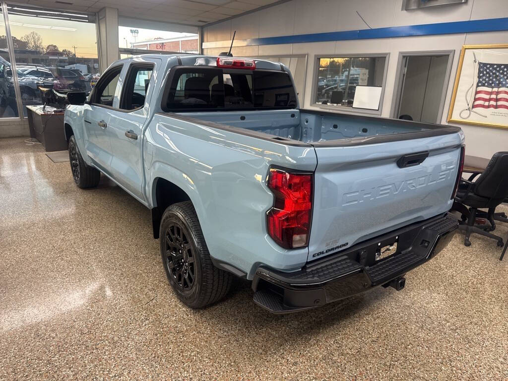 2026 Chevrolet Colorado Work Truck photo 4