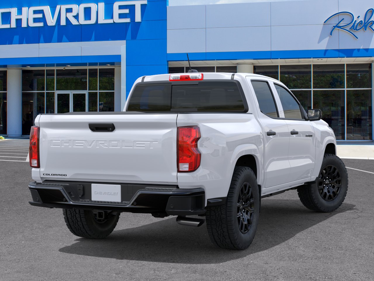 New 2026 Summit White Chevrolet WT image 31