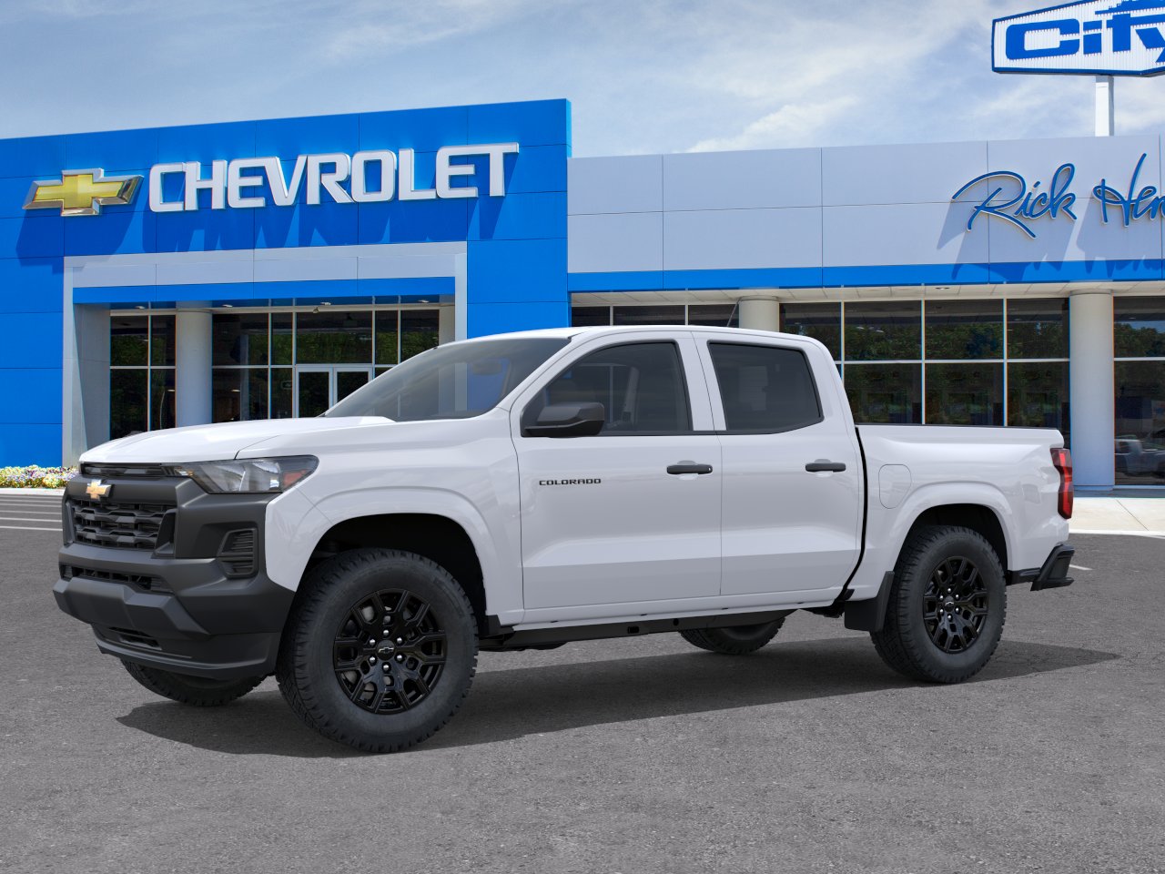 New 2026 Summit White Chevrolet WT image 29