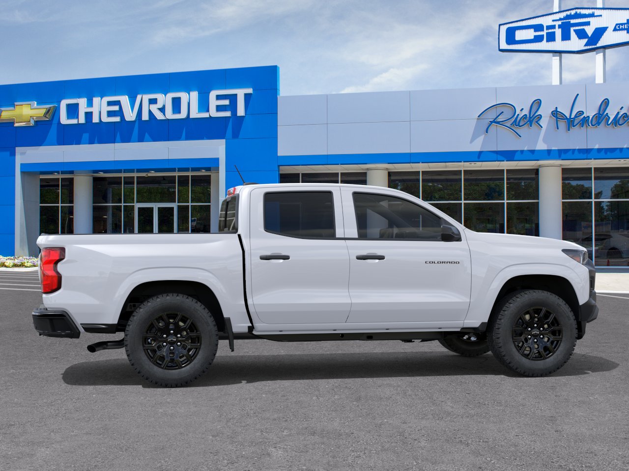 New 2026 Summit White Chevrolet WT image 32