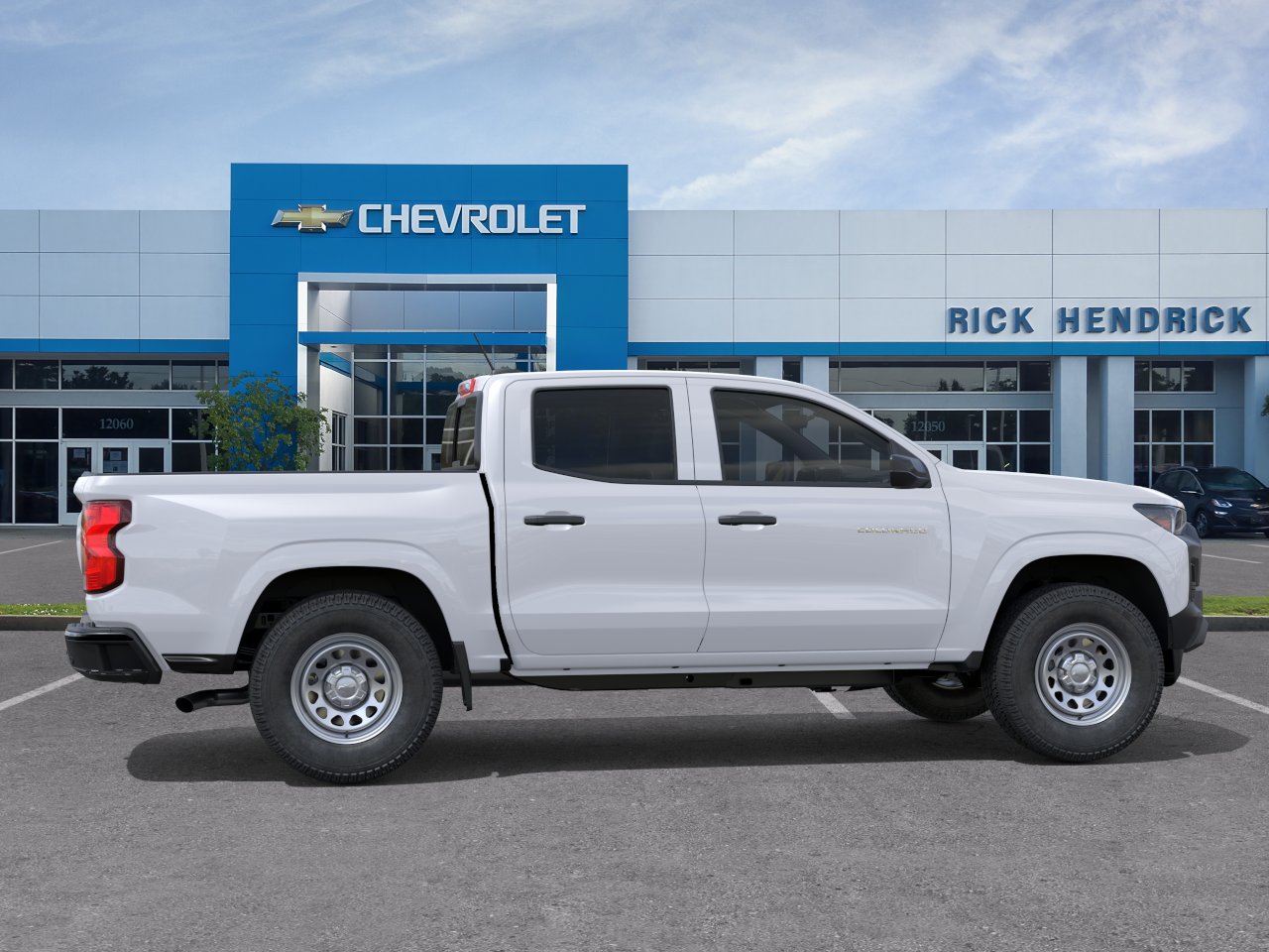 New 2026 Summit White Chevrolet WT image 31