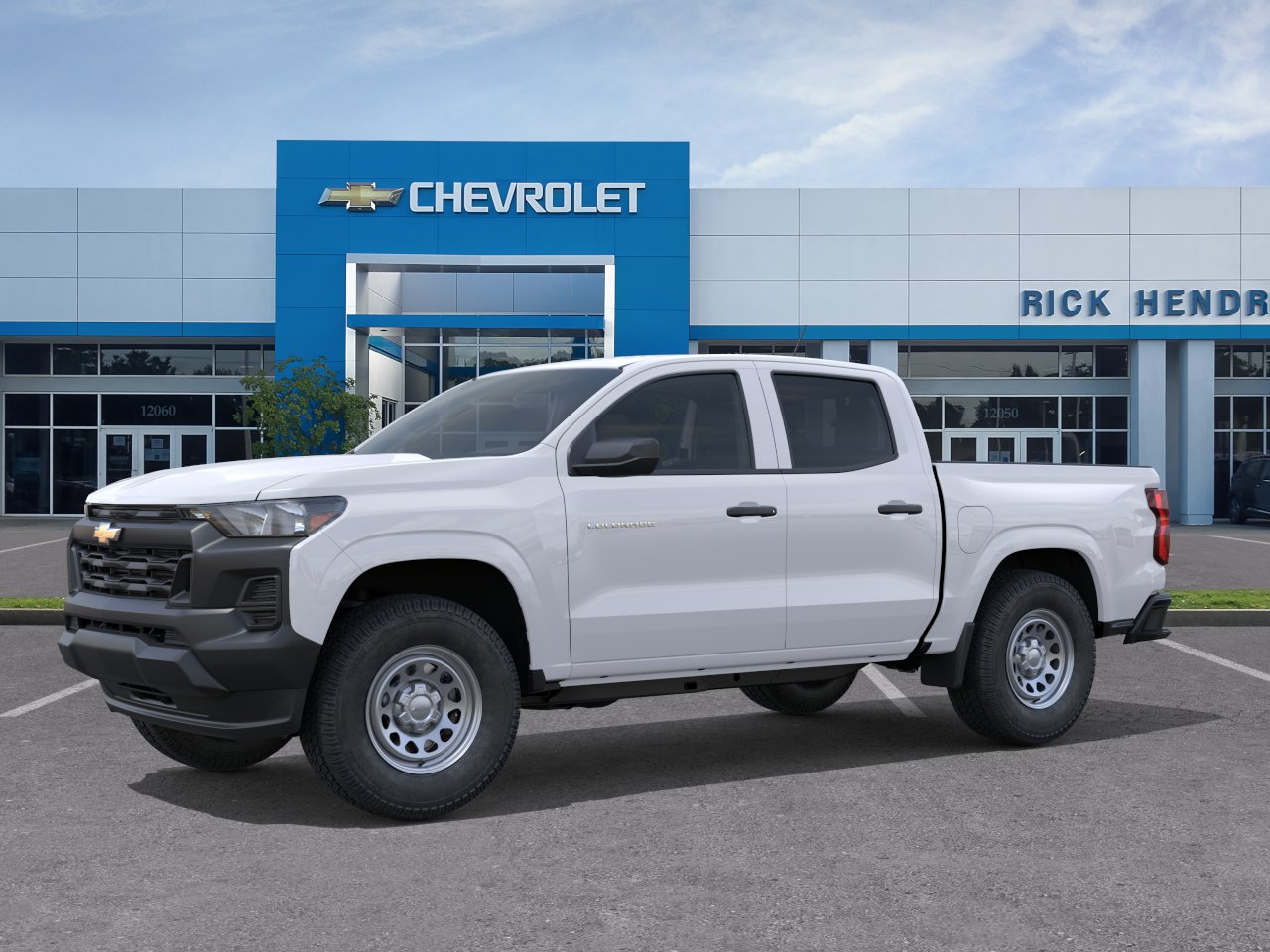 New 2026 Summit White Chevrolet WT image 28