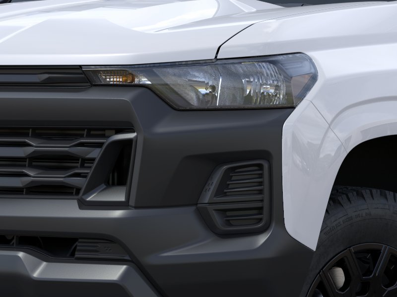 New 2026 Summit White Chevrolet WT image 34