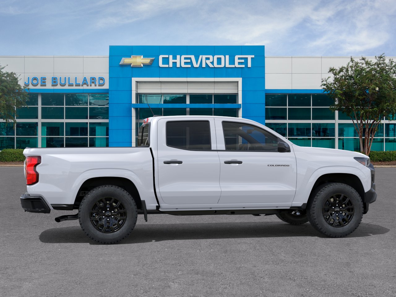 New 2026 Summit White Chevrolet WT image 5