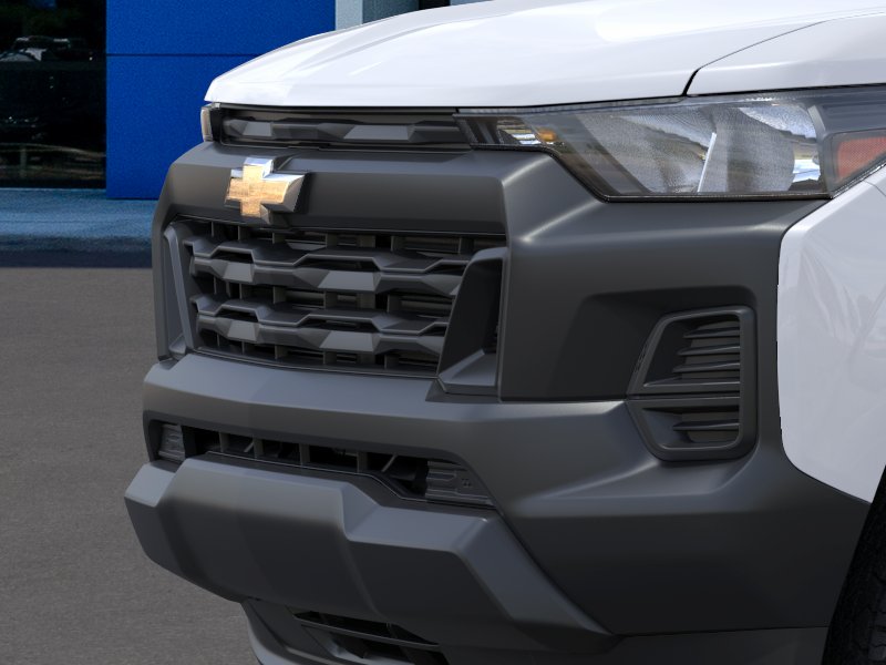 New 2026 Summit White Chevrolet WT image 36