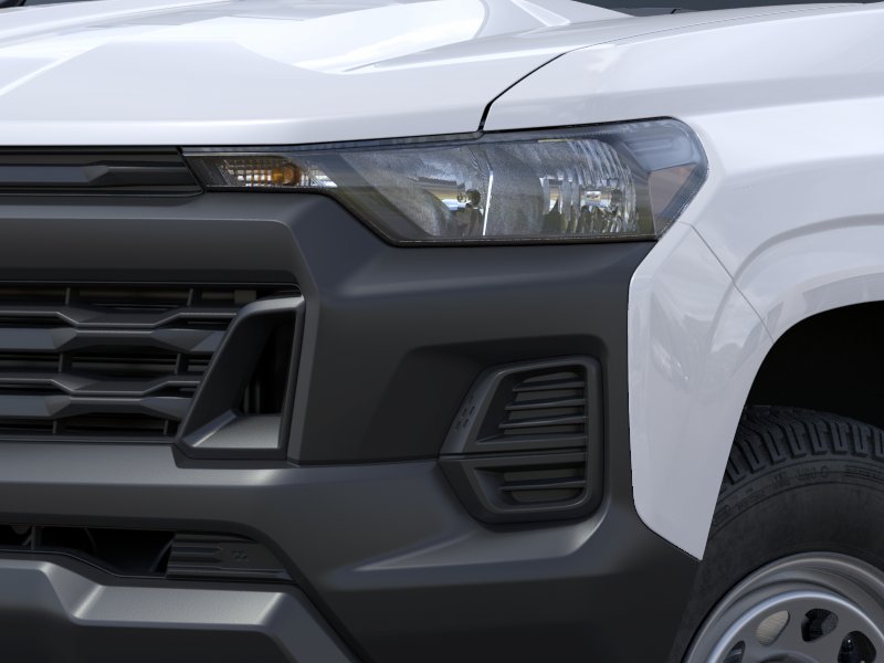 New 2026 Summit White Chevrolet WT image 10