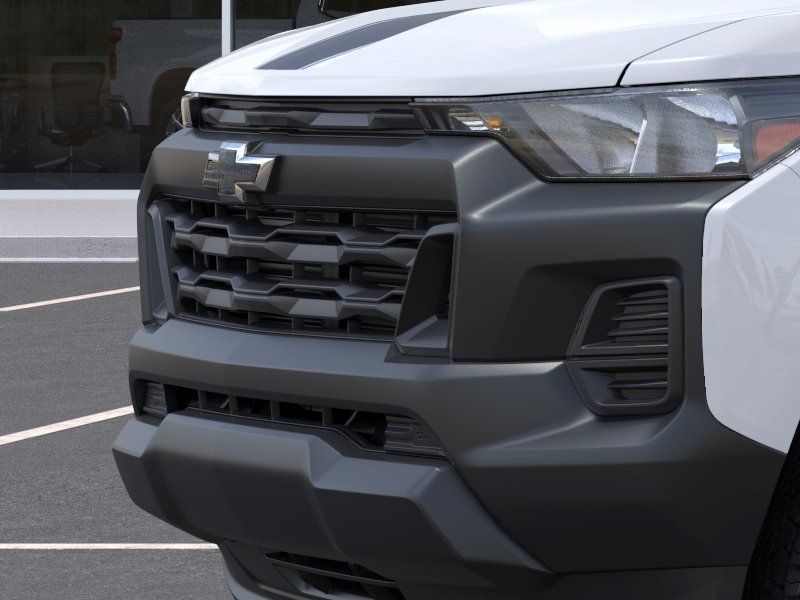 New 2026 Summit White Chevrolet WT image 13