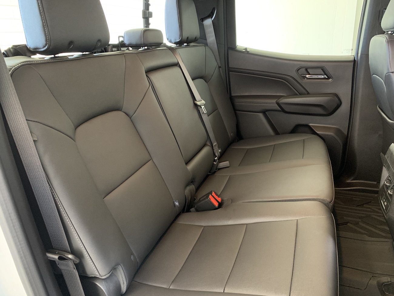 2024 Chevrolet Colorado LT photo 33