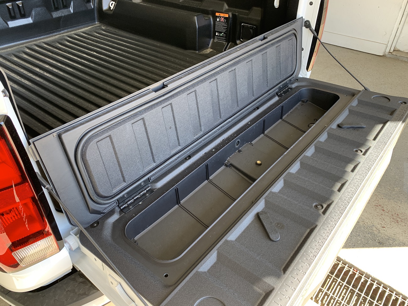 2024 Chevrolet Colorado LT photo 9