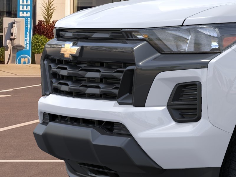 New 2026 Summit White Chevrolet LT image 37