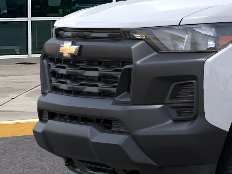 New 2026 Summit White Chevrolet WT image 38