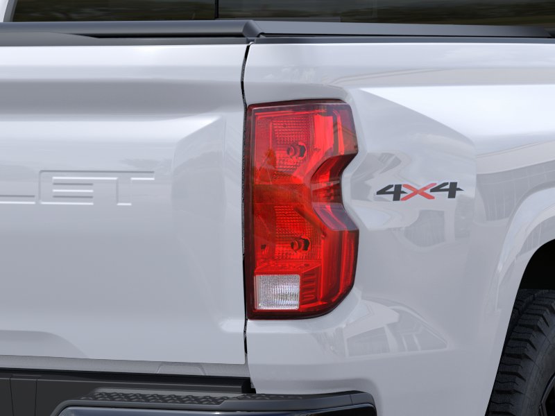 New 2026 Summit White Chevrolet WT image 11
