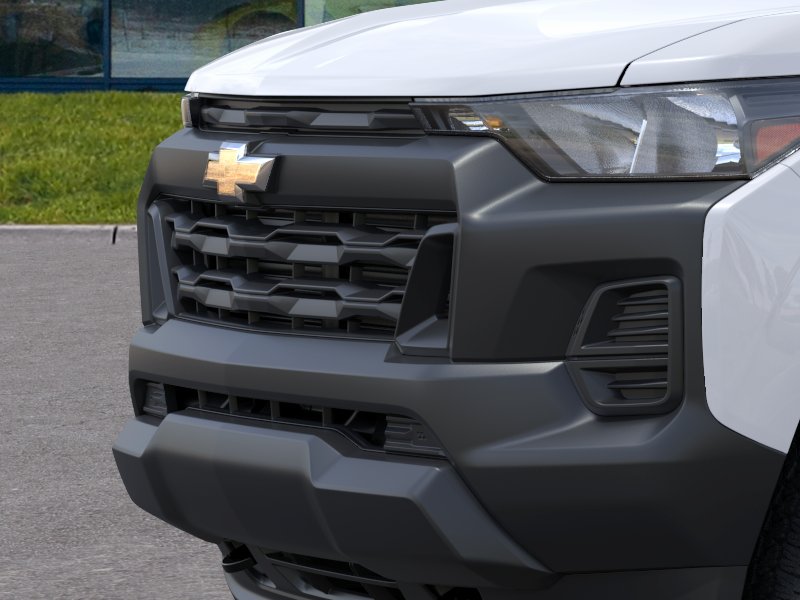 New 2026 Summit White Chevrolet WT image 44