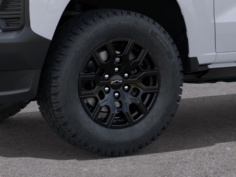 New 2026 Summit White Chevrolet WT image 9