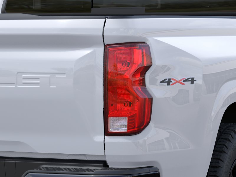 New 2026 Summit White Chevrolet WT image 11