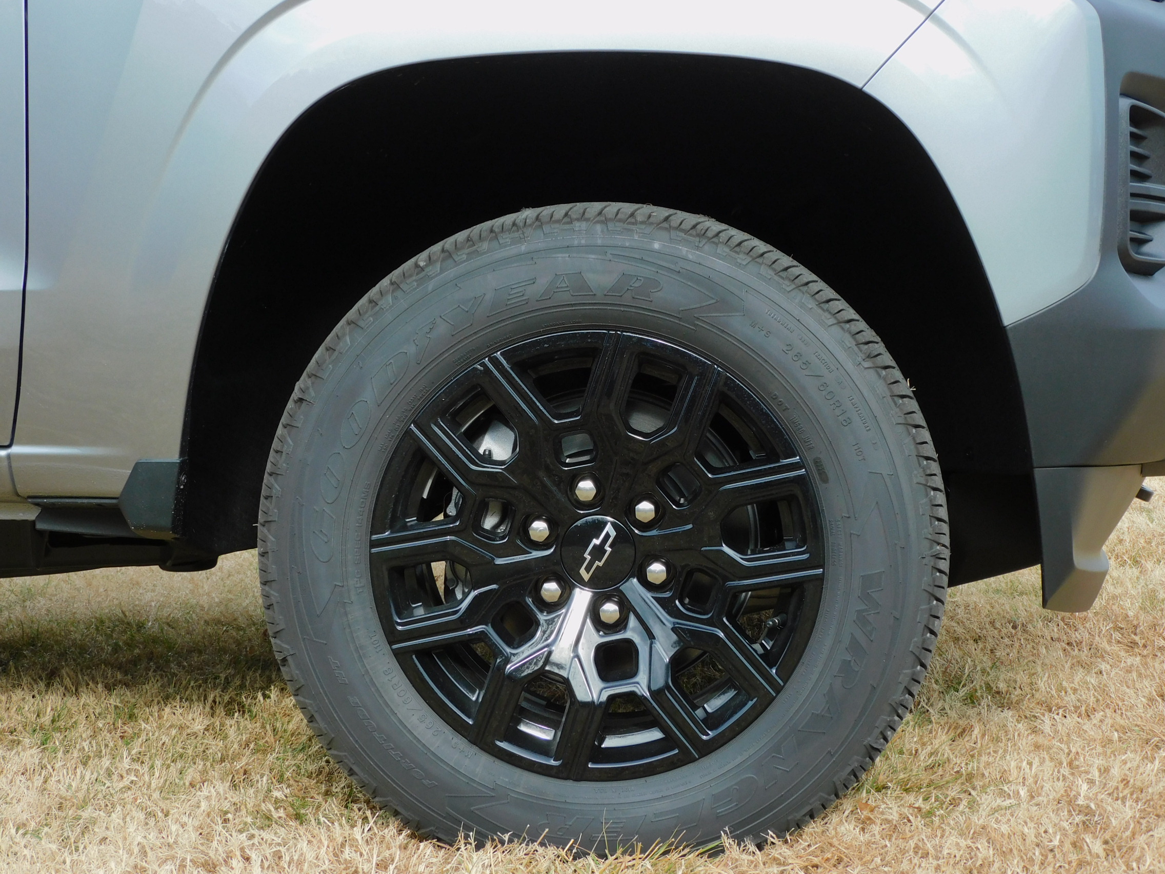 2026 Chevrolet Colorado Work Truck photo 2