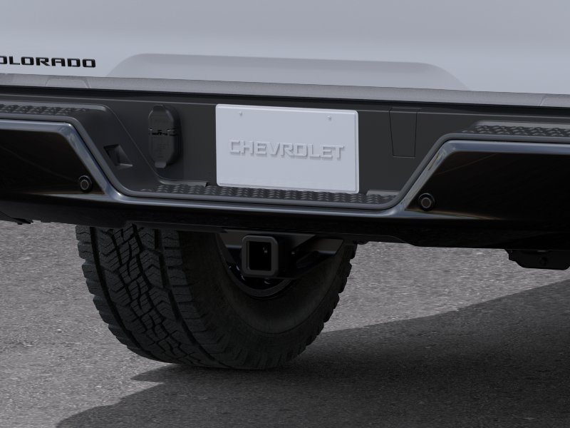 New 2026 Summit White Chevrolet WT image 36