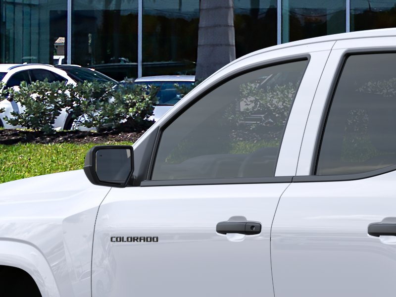 New 2026 Summit White Chevrolet WT image 34