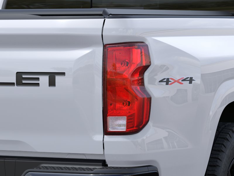 New 2026 Summit White Chevrolet WT image 11