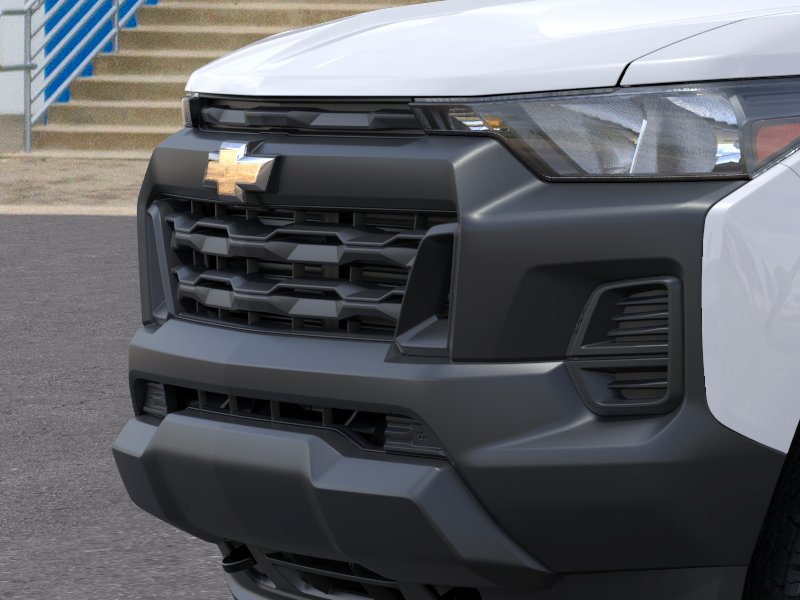 New 2026 Summit White Chevrolet WT image 37