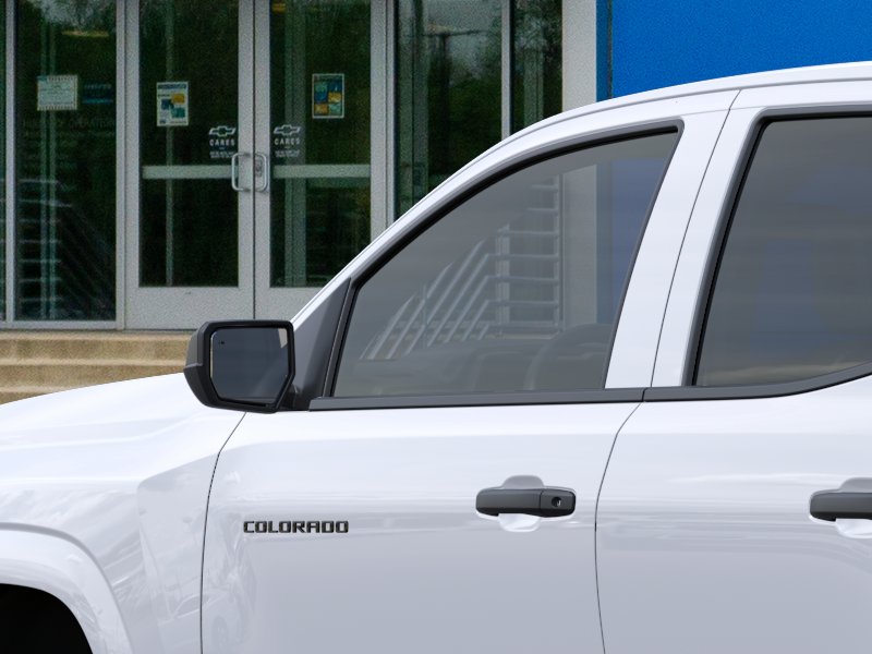 New 2026 Summit White Chevrolet WT image 36