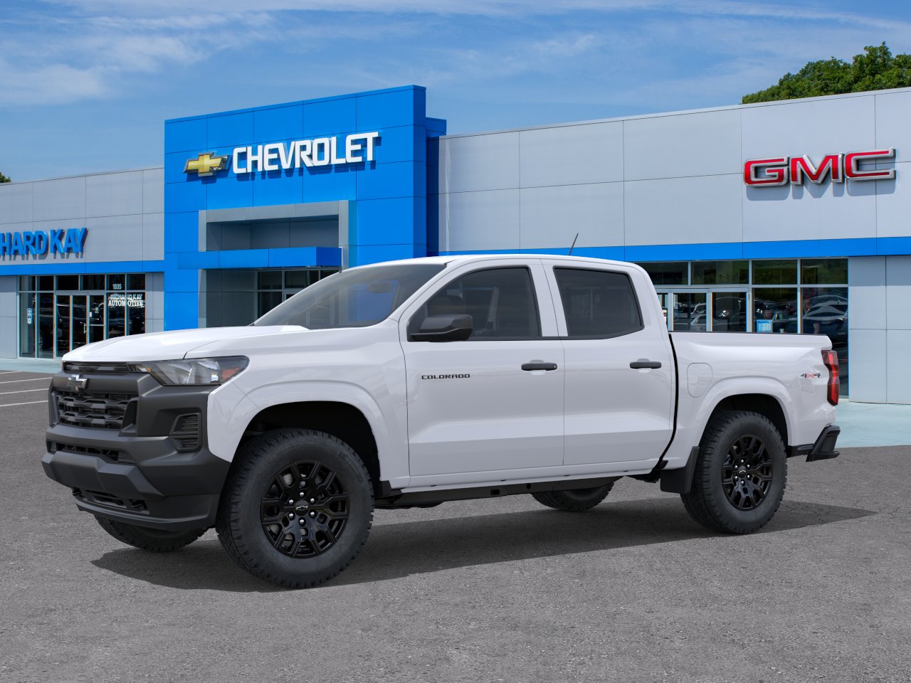 New 2026 Summit White Chevrolet WT image 26
