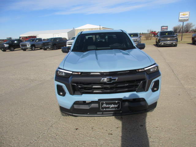 2026 Chevrolet Colorado LT photo 3
